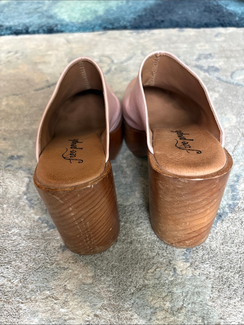 Free People Pale Pink Leather Mule Clogs - Picture 2 of 5